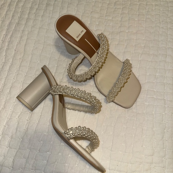 Dolce Vita Cream Heeled Sandals - Picture 5 of 6